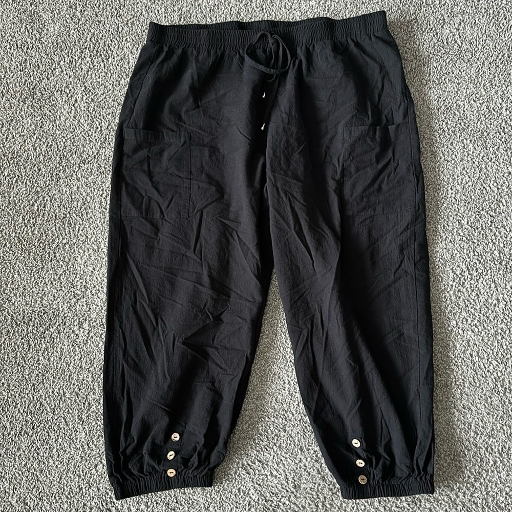 Women’s Black jogger pant